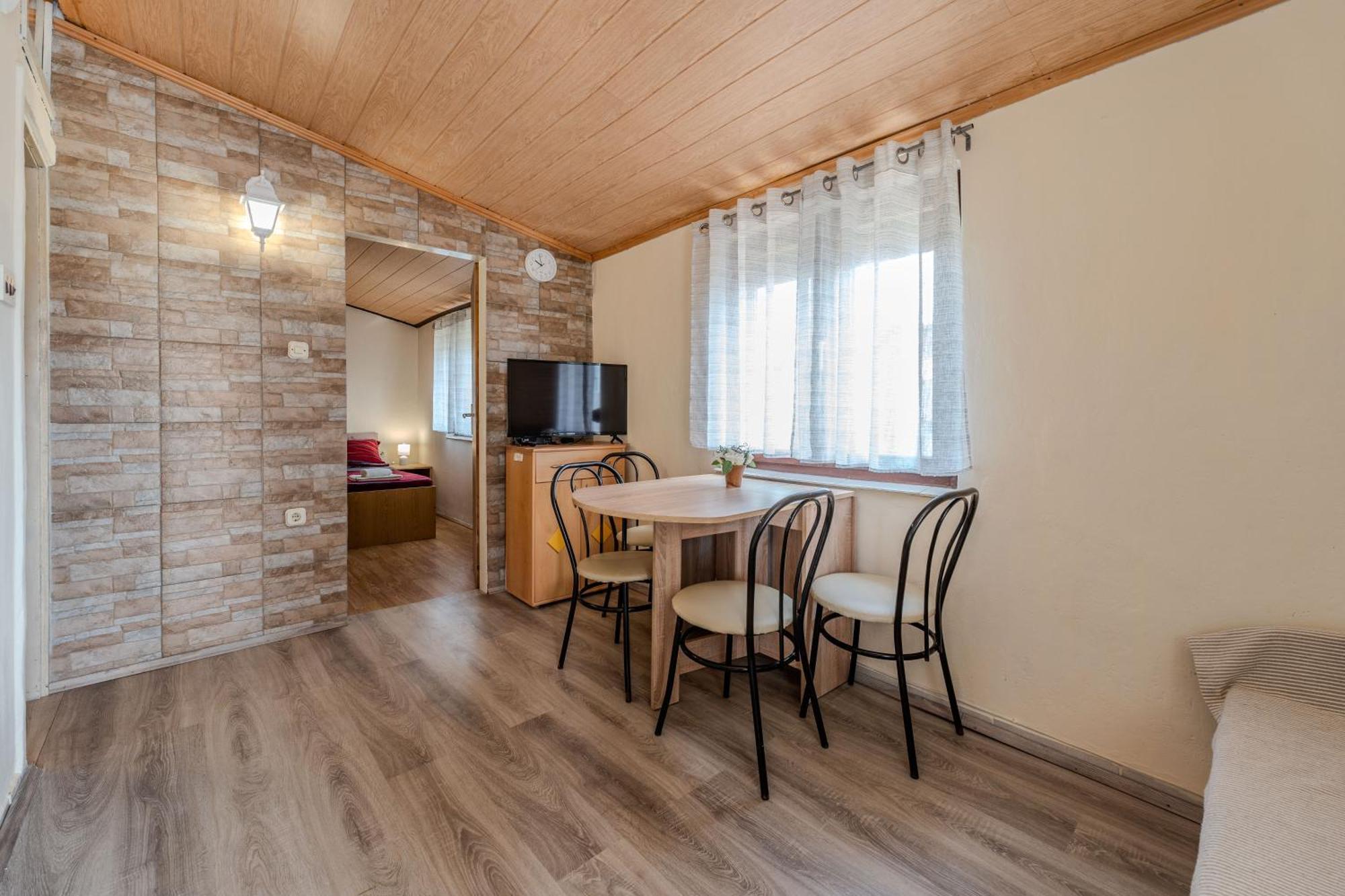 Apartmani Prpic Вир Екстер'єр фото